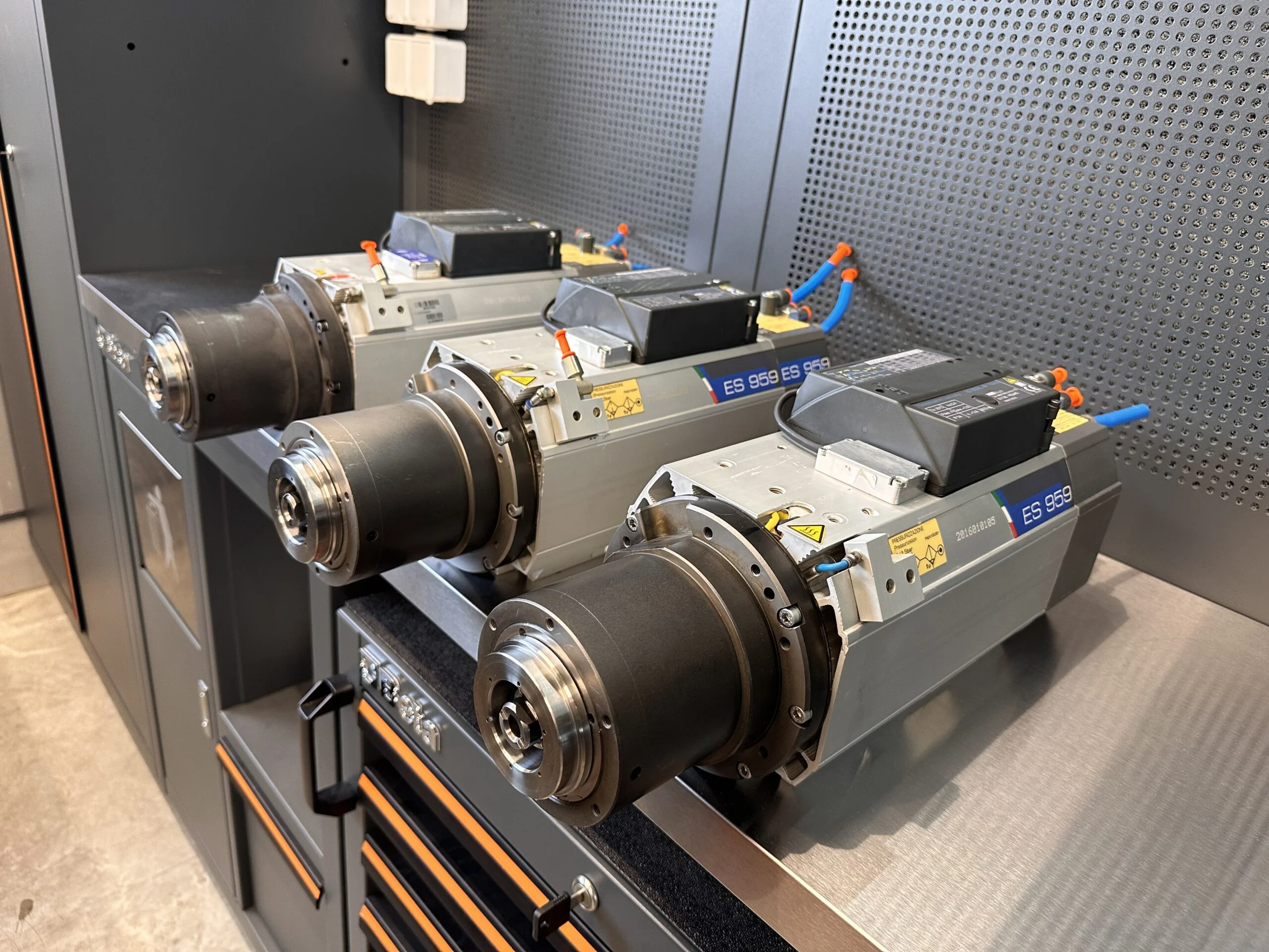 5 Major Reasons to Hire HSD Spindle Repair Services